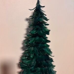 Elegant Green Feather Holiday Tree